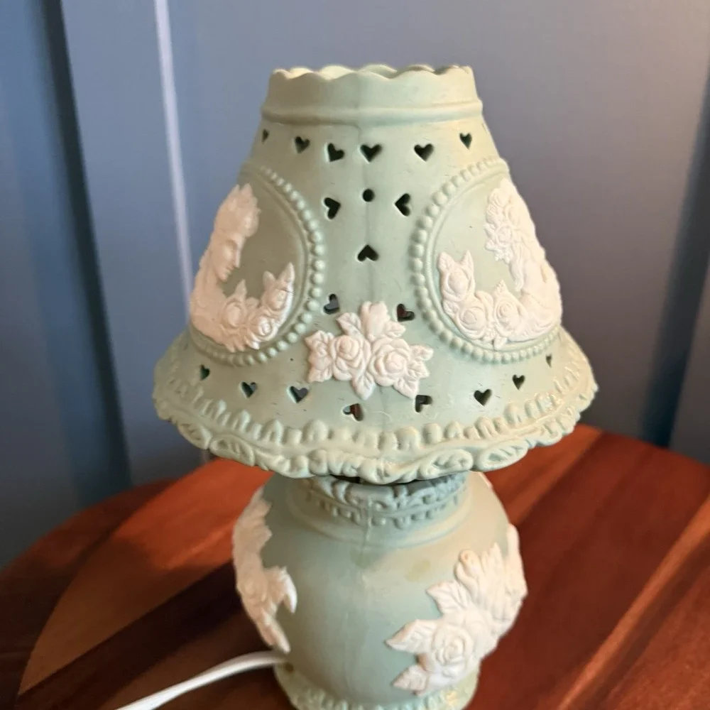 Vintage Jasperware Style Accent Lamp‎ Cameo Heart Cutout Mint Green Kitchen Mini